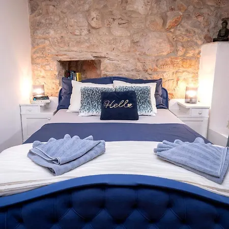 Heritage Stone House Retreat -free Parking *