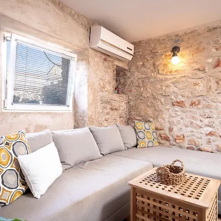 Apartment Heritage Stone House Retreat -free Parking *